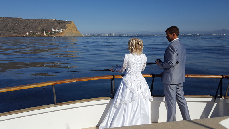 The pros and cons of getting married on a yacht in San Diego Bay  image